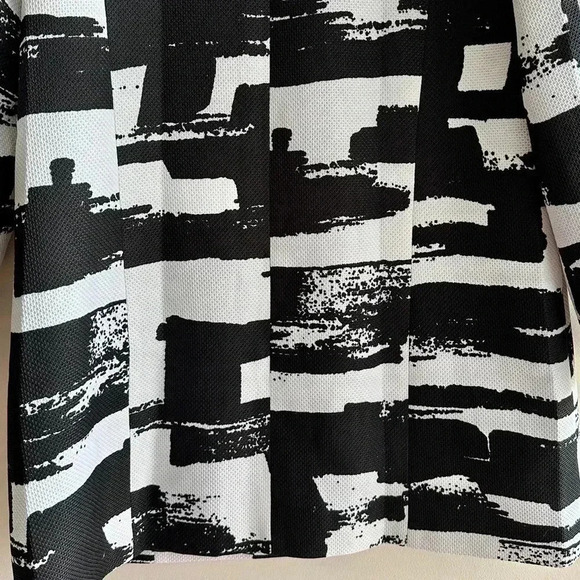 GUMP'S Black and White Abstract Long Jacket, Brush Strokes Jacket, Size Small - Picture 15 of 16